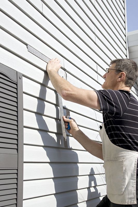 Professional Vinyl Siding Repair in Overland Park